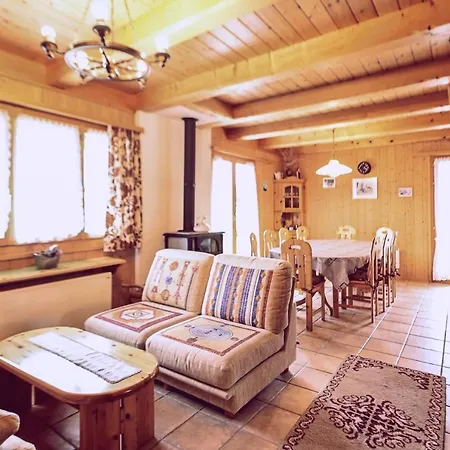 Typical Chalet In The Heart Of The Mountains Alpesi faház