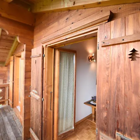 Typical Chalet In The Heart Of The Mountains Alpesi faház *
